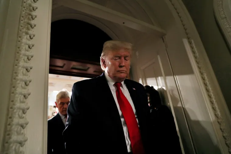 Trump žestoko uvrijedio predsjednicu zastupničkog doma Kongresa, ali ona mu jo&scaron; že&scaron;će uzvratila!