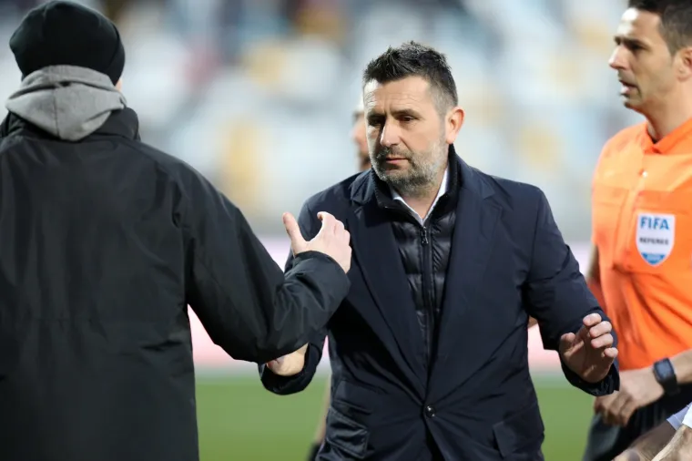 Na trenutke uvjeti za igru bili su nemogući.