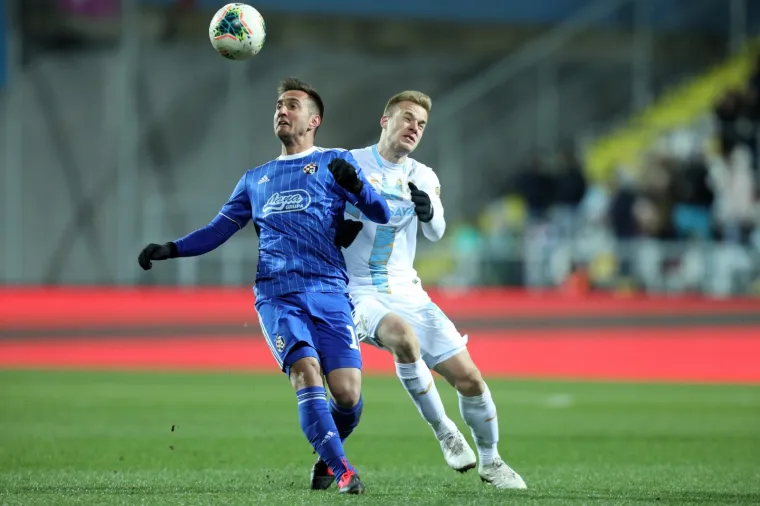 [FOTO] ZAUSTAVI SE VJETRE: Rujevica je bila pod naletom orkanskog vjetra; Na trenutke se uopće nije moglo igrati, pogledajte prizore koji zaleđuju