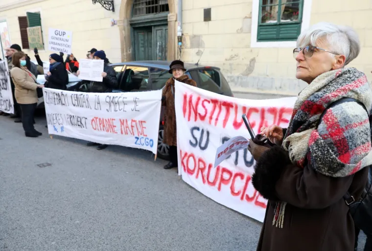 Prosvjed protiv izmjena GUP-a ispred Gradske skup&scaron;tine