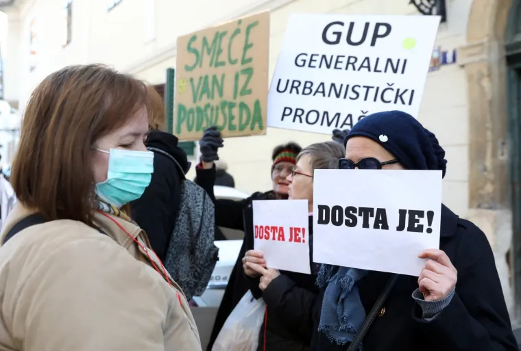 Prosvjed protiv izmjena GUP-a ispred Gradske skup&scaron;tine