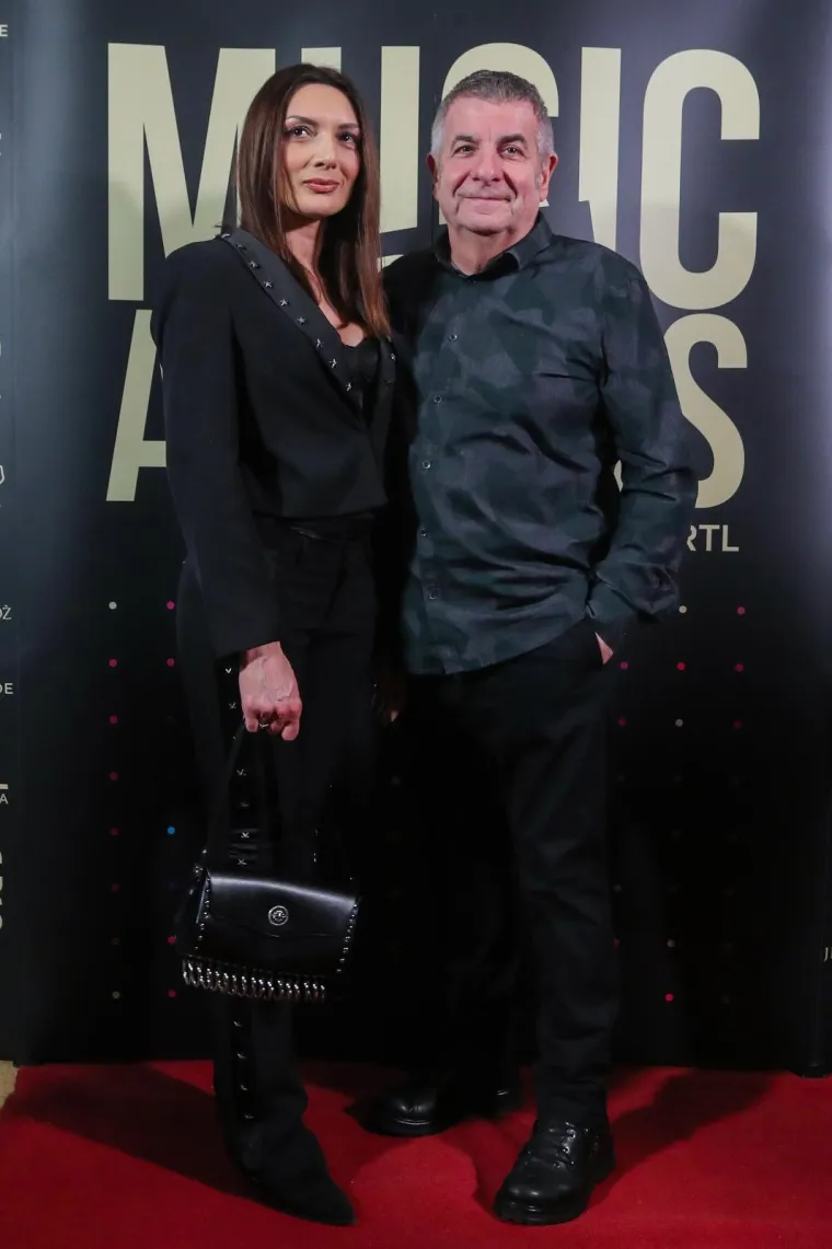 06.02.2020., Zagreb -  U hotelu Esplanade odrzana je dodjela glazbene nagrade Top.hr Music Awards. Ivica Propadalo sa suprugom Draganom. 
Photo: Luka Stanzl/PIXSELL