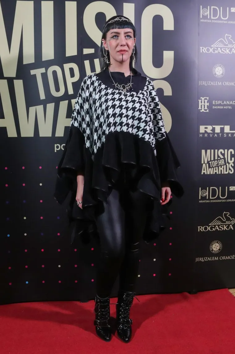 06.02.2020., Zagreb -  U hotelu Esplanade odrzana je dodjela glazbene nagrade Top.hr Music Awards. Nina Kraljic. 
Photo: Luka Stanzl/PIXSELL