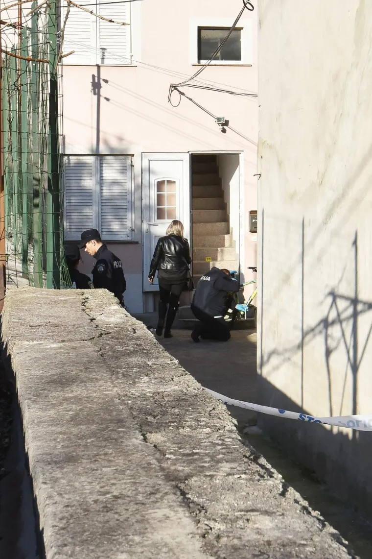 Mjesto užasa u Puli: Sve je bilo puno krvi! U zgradi pronađen izboden mladić