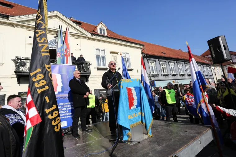 Prosvjed branitelja u Samoboru protiv Beljaka: 'Cilj nam je zaustaviti građanski rat koji se događa'