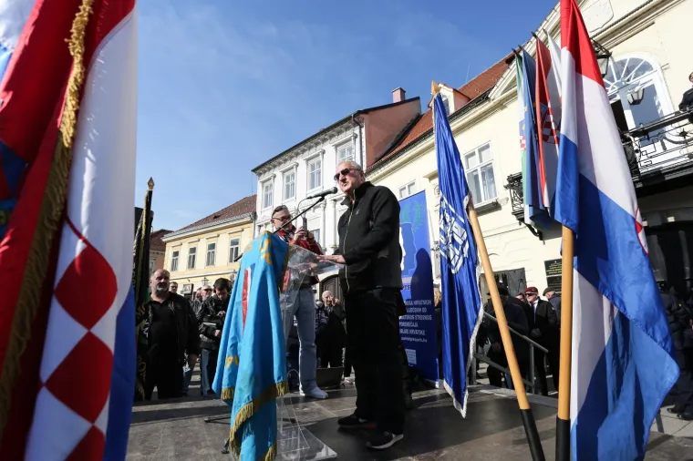 Prosvjed branitelja u Samoboru protiv Beljaka: 'Cilj nam je zaustaviti građanski rat koji se događa'