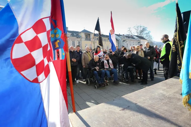 Prosvjed branitelja u Samoboru protiv Beljaka: 'Cilj nam je zaustaviti građanski rat koji se događa'