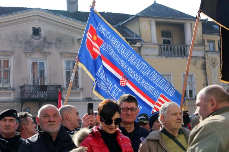 Prosvjed branitelja u Samoboru protiv Beljaka: 'Cilj nam je zaustaviti građanski rat koji se događa'