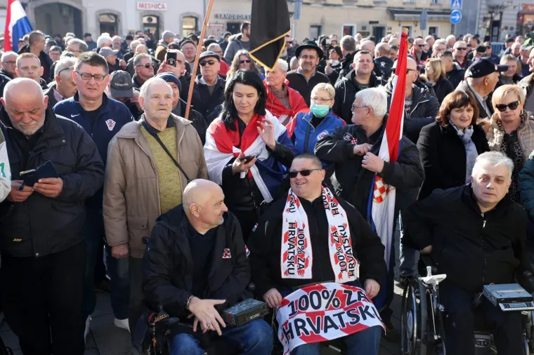 Prosvjed branitelja u Samoboru protiv Beljaka: 'Cilj nam je zaustaviti građanski rat koji se događa'