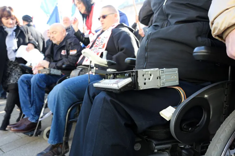 Prosvjed branitelja u Samoboru protiv Beljaka: 'Cilj nam je zaustaviti građanski rat koji se događa'