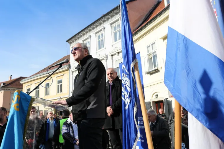 Prosvjed branitelja u Samoboru protiv Beljaka: 'Cilj nam je zaustaviti građanski rat koji se događa'