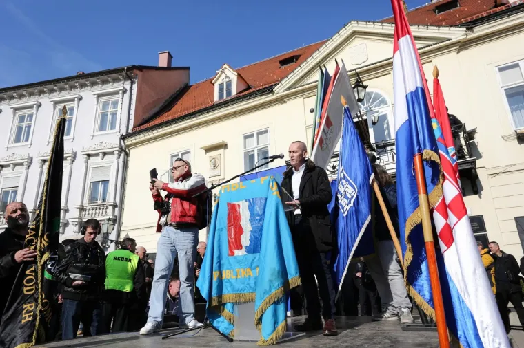 Prosvjed branitelja u Samoboru protiv Beljaka: 'Cilj nam je zaustaviti građanski rat koji se događa'