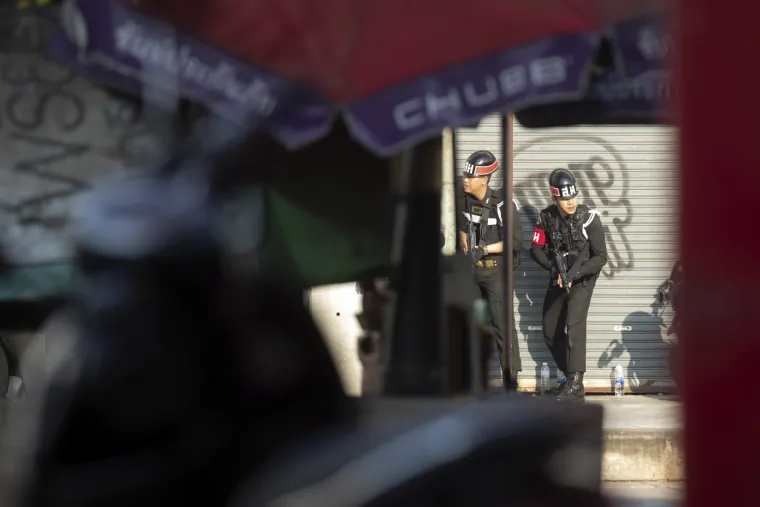 Policija likvidirala sumanutog vojnika: Ubio je 26, ranio 52 ljudi, a sve zbog bizarne osvete!