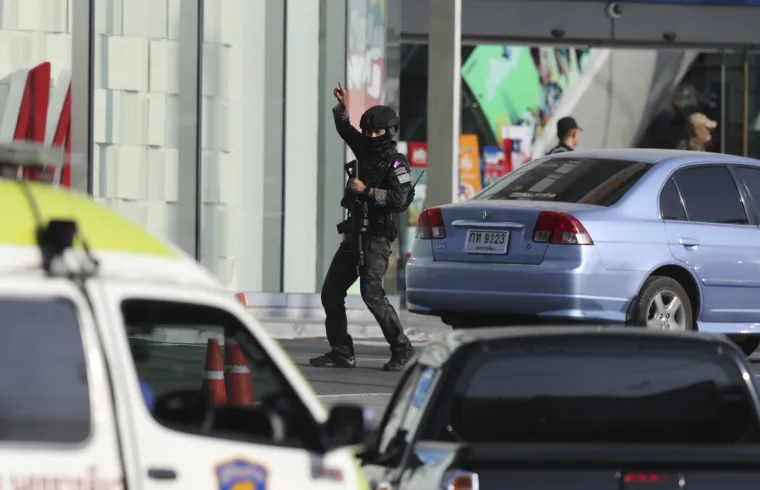 Policija likvidirala sumanutog vojnika: Ubio je 26, ranio 52 ljudi, a sve zbog bizarne osvete!