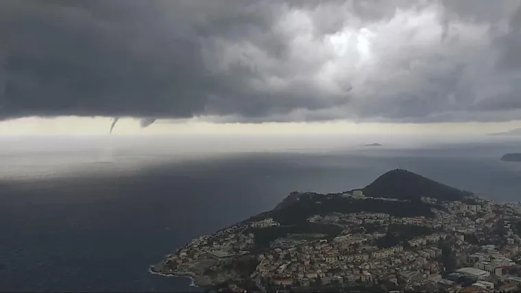 U Dubrovniku pijavice i funeli: Očekuje se pravo nevrijeme!