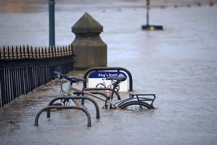 Sabine Ciara bijesni Europom: Snažna zimska oluja dosad je odnijela već &scaron;est života