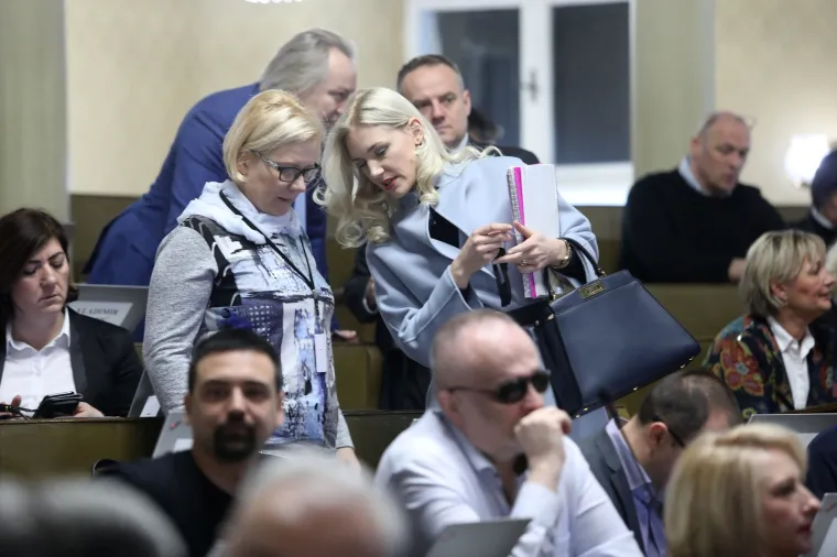 Sjednica zagrebačke Gradske skup&scaron;tine nastavljena je raspravom o izmjenama i dopunama GUP-a