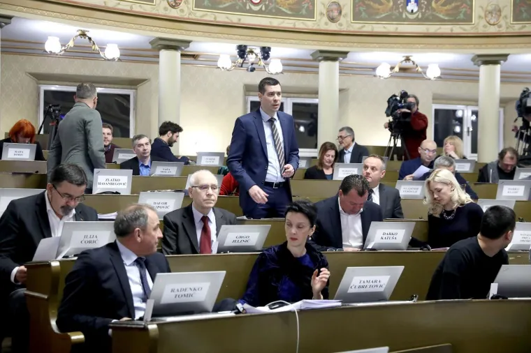Sjednica zagrebačke Gradske skup&scaron;tine nastavljena je raspravom o izmjenama i dopunama GUP-a