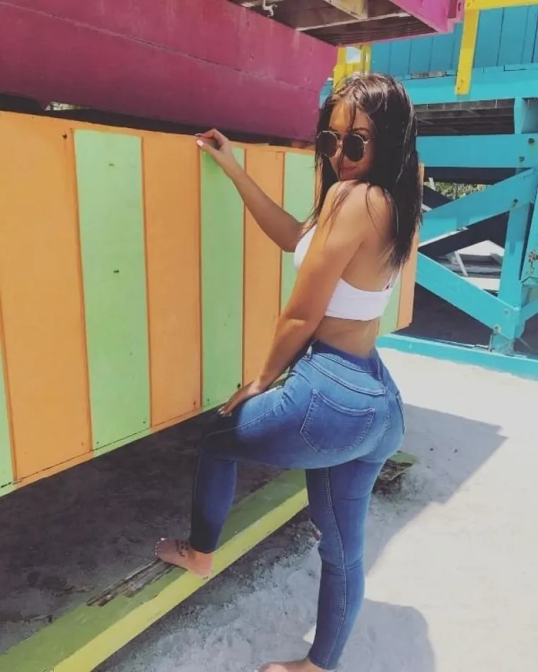 J.LO SE MOŽE SAKRITI POKRAJ NJIHOVIH BOKOVA: Majka priroda bila je velikodu&scaron;na kada ih je stvarala