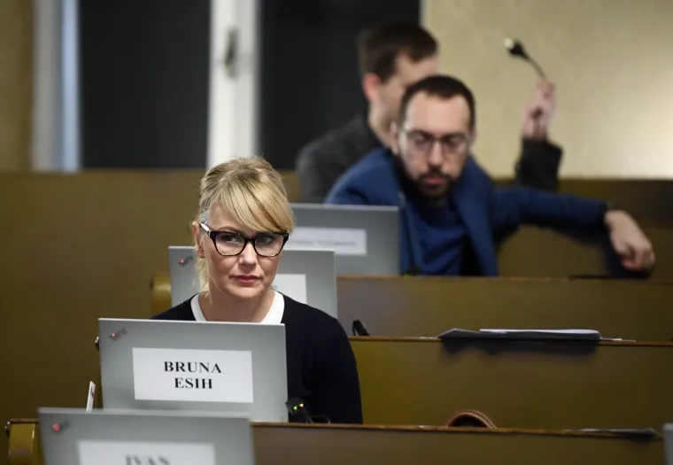 Stanka u Skup&scaron;tini: 'Besramna politička trgovina HDZ-a i Bandića oko GUP-a je i dalje u tijeku'