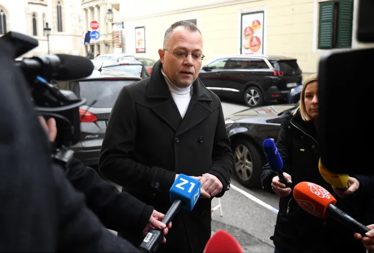 Stanka u Skup&scaron;tini: 'Besramna politička trgovina HDZ-a i Bandića oko GUP-a je i dalje u tijeku'