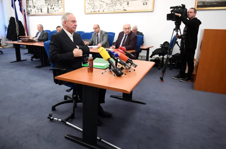 Sanader iznosi svoju obranu