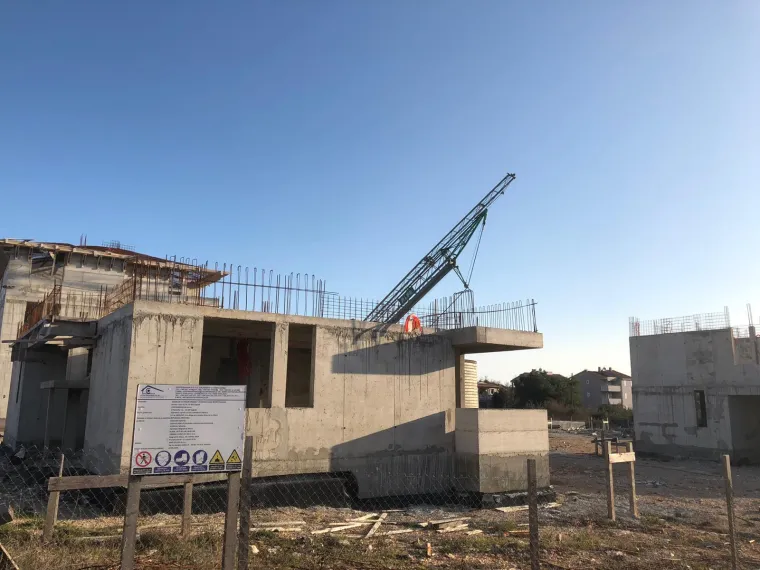 Ogorčeni vlasnik stana u neizgrađenoj zgradi ostavio poruku: 'Molim vas da mi ovako vi&scaron;e ne pomažete'