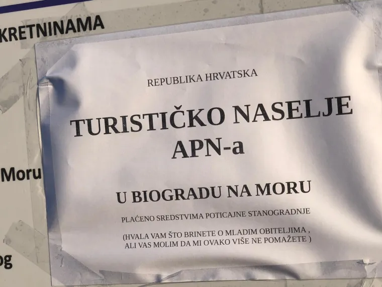 Ogorčeni vlasnik stana u neizgrađenoj zgradi ostavio poruku: 'Molim vas da mi ovako vi&scaron;e ne pomažete'