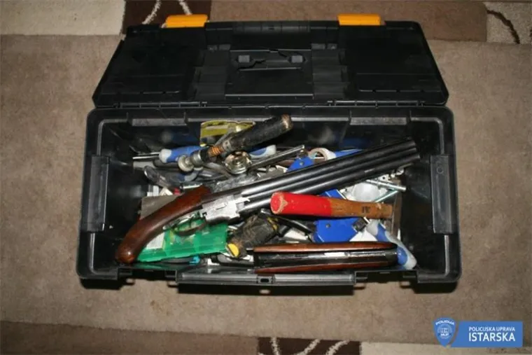 Krali sve &scaron;to su stigli! Pogledajte bizaran plijen dvojice serijskih lopova koji su harali po Istri