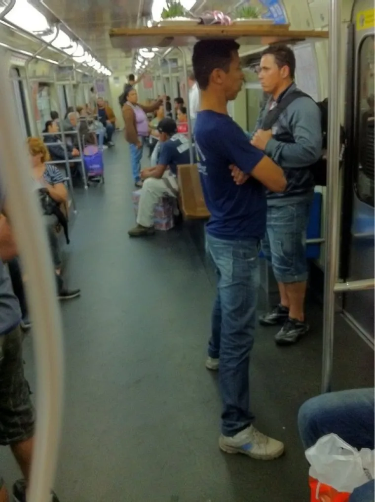 PA &Scaron;TO SE TO DOGAĐA S DANA&Scaron;NJIM LJUDIMA? Svakom nas fotografijom sve vi&scaron;e zbunjuju