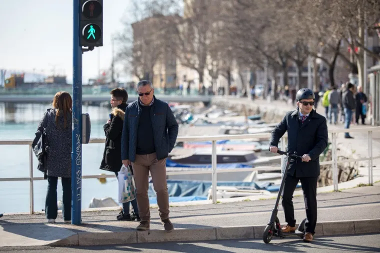 ENDEMSKA VRSTA U HRVATSKOJ POLITICI: Pogledajte kako je ovaj političar do&scaron;ao na posao