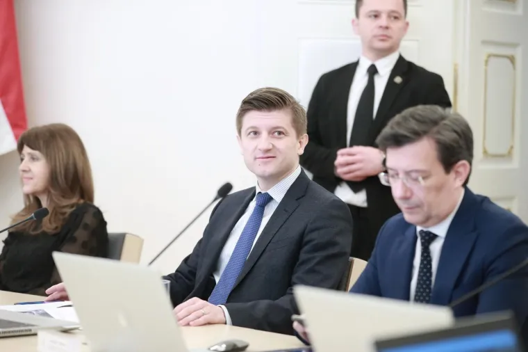 Vlada o upravljanju državnom imovinom