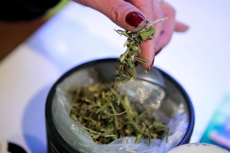 Cvijet i ulje kanabisa, čajevi, kozmetika, čokolada - pogledajte &scaron;to sve i po kojim cijenama možete kupiti od konoplje