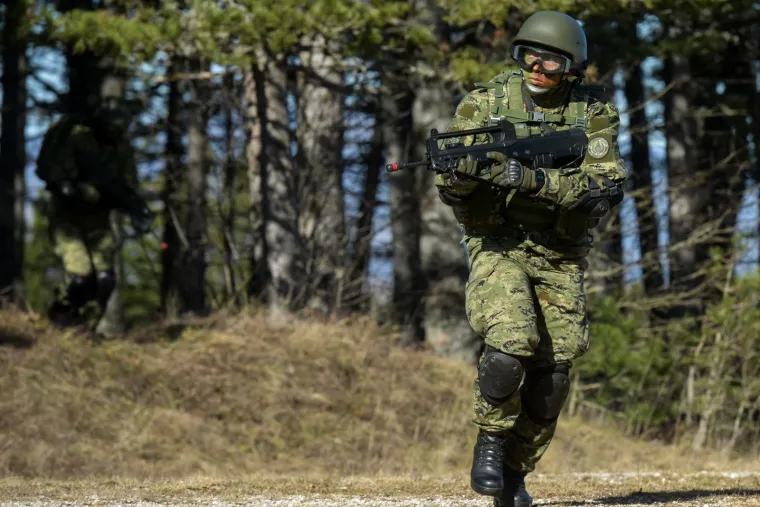U zimskom vojnom kampu 30 posto kadetkinja: 'Bitno je da radimo kao jedno, kao tim. Stoga nema razlike'
