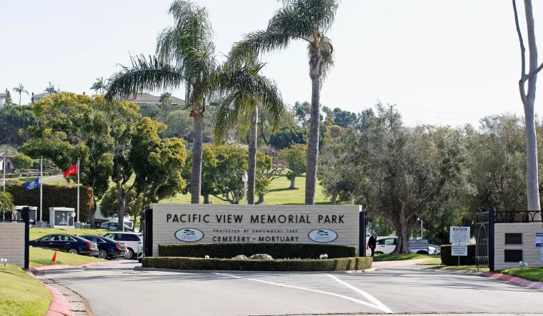 [FOTO] OVO JE MJESTO NA KOJEM SU TAJNO POKOPANI KOBE I GIANNA BRYANT: Obitelj je do posljednjeg trenutka skrivala sve informacije