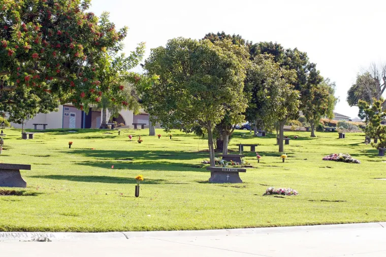 [FOTO] OVO JE MJESTO NA KOJEM SU TAJNO POKOPANI KOBE I GIANNA BRYANT: Obitelj je do posljednjeg trenutka skrivala sve informacije