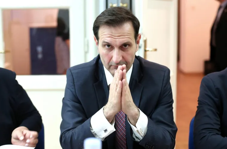 Nakon &scaron;to je HDZ pobijedio na parlamentarnim izborima 2003., Kovač postaje ministar vanjskih poslova, a 2005. &scaron;ef Diplomatskog protokola u Ministarstvu vanjskih poslova. Od 2006. djeluje kao veleposlanik u Ministarstvu vanjskih poslova, a 2008. postaje veleposlanik u Njemačkoj.