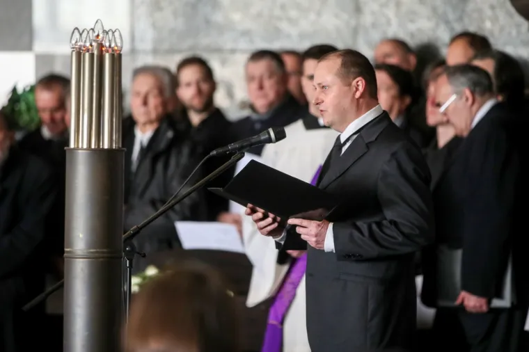 Tuga na Mirogoju: Obitelj, prijatelji i poznanici oprostili se od maestra Vladimira Kranjčevića