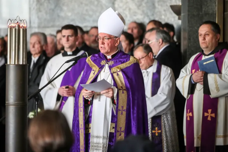 Tuga na Mirogoju: Obitelj, prijatelji i poznanici oprostili se od maestra Vladimira Kranjčevića