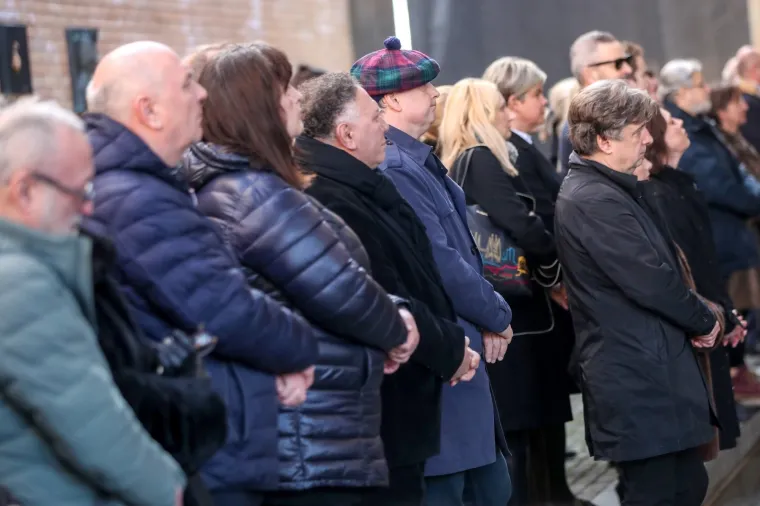 Tuga na Mirogoju: Obitelj, prijatelji i poznanici oprostili se od maestra Vladimira Kranjčevića