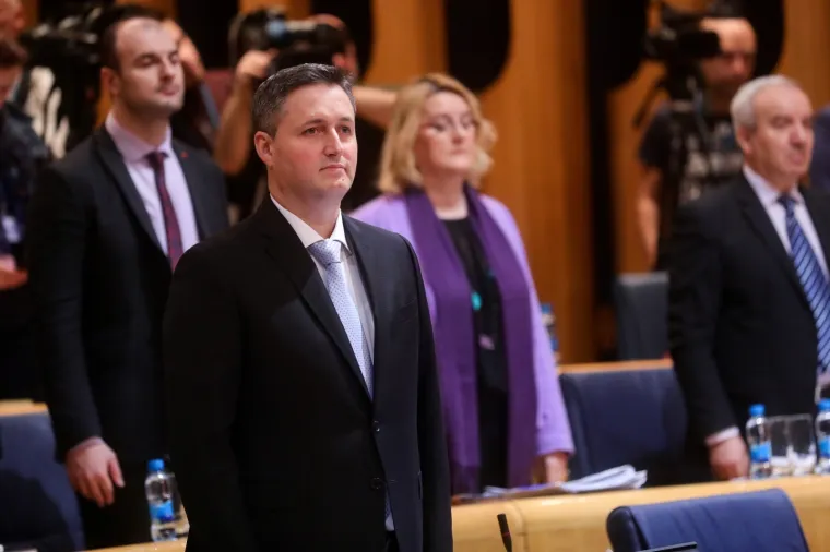 Srpski zastupnici u parlamentu BiH počeli provoditi blokadu njegova rada