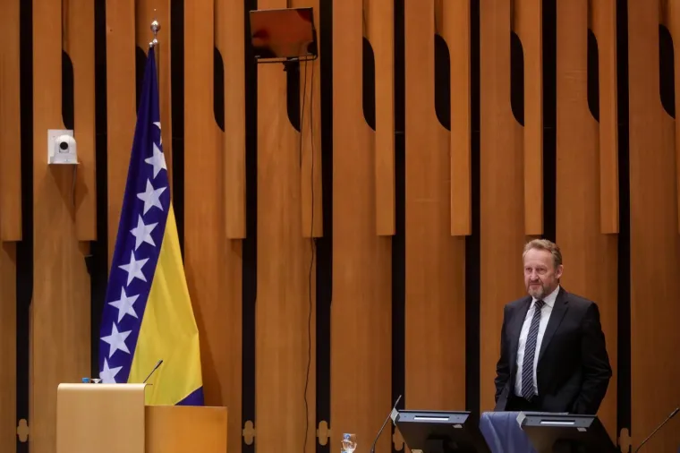 Srpski zastupnici u parlamentu BiH počeli provoditi blokadu njegova rada