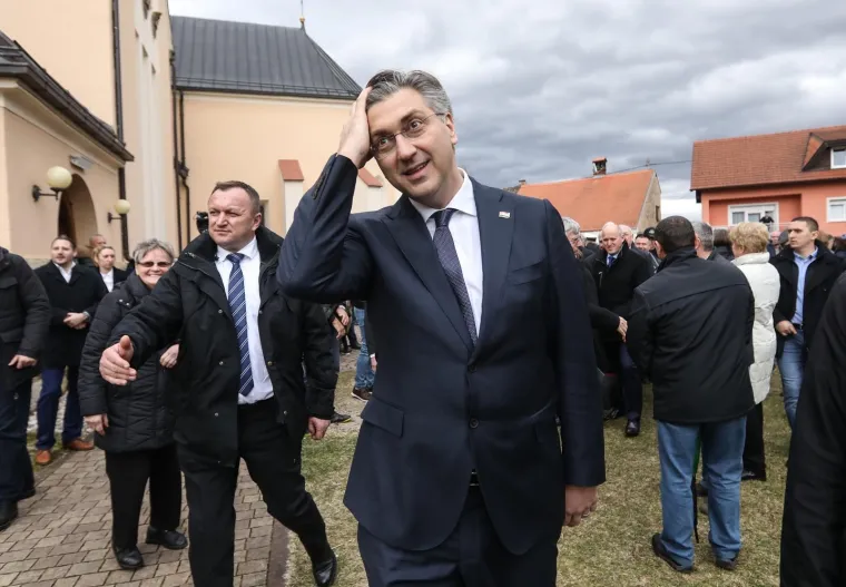 Tko je Andrej Plenković? Predsjednik HDZ-a kojeg optužuju da je faraon, ljevičar, europski poslu&scaron;nik...