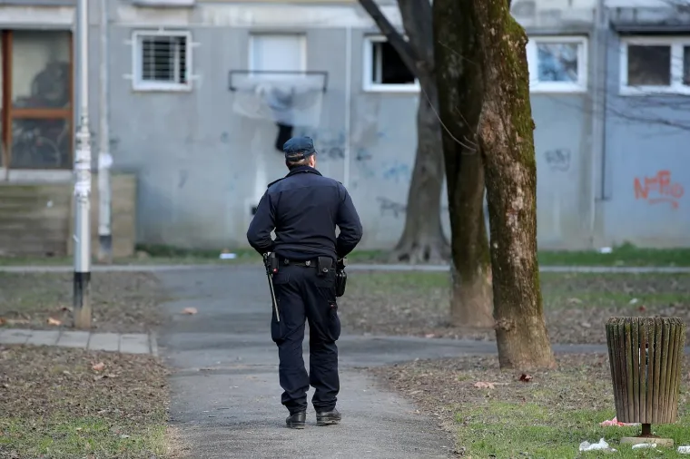 Ovo je mu&scaron;karac kojeg policija povezuje s ubojstvom maloljetnice u Sopotu!