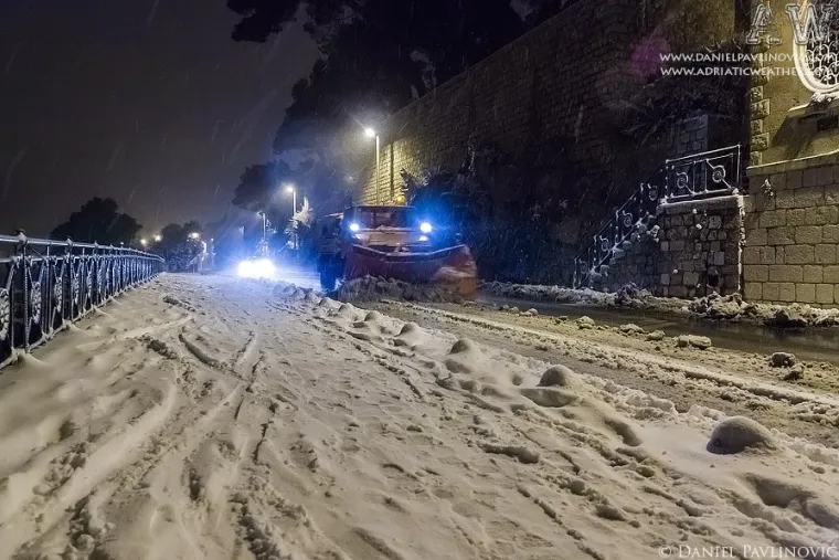 Ovako je izgledao Dubrovnik prije točno 11 godina! Poharala ga je jedna od najjačih snježnih mećava 'Tara'