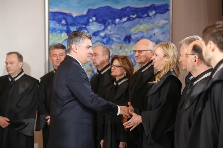 Zoran Milanović položio prisegu za predsjednika: 'Tako mi Bog pomogao!'