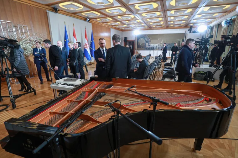 Milanović u crnoj limuzini krenuo na Pantovčak: Sve je spremno za inauguraciju