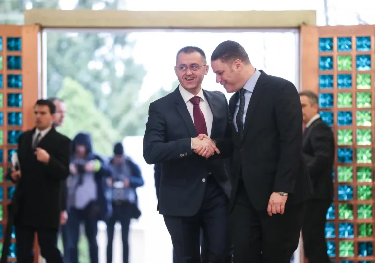 Pantovčak je danas najpopularnije mjesto u Zagrebu: Pogledajte tko je sve do&scaron;ao na Milanovićevu inauguraciju