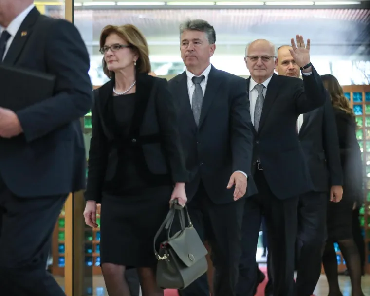 Pantovčak je danas najpopularnije mjesto u Zagrebu: Pogledajte tko je sve do&scaron;ao na Milanovićevu inauguraciju