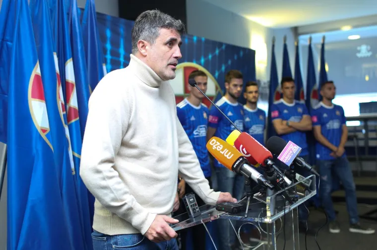 Predstavljeni novi igrači  GNK Dinama. 
Photo: Emica Elvedji/PIXSELL